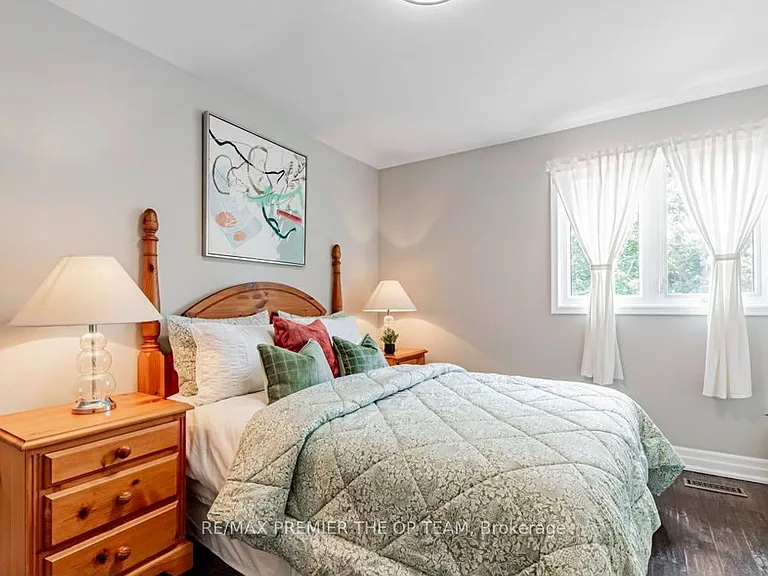 1 Hill Farm Rd — Photo 12