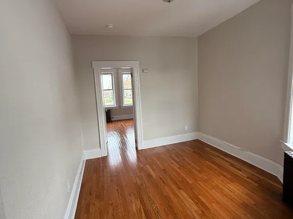 467 Pavonia Avenue image 8 of 12