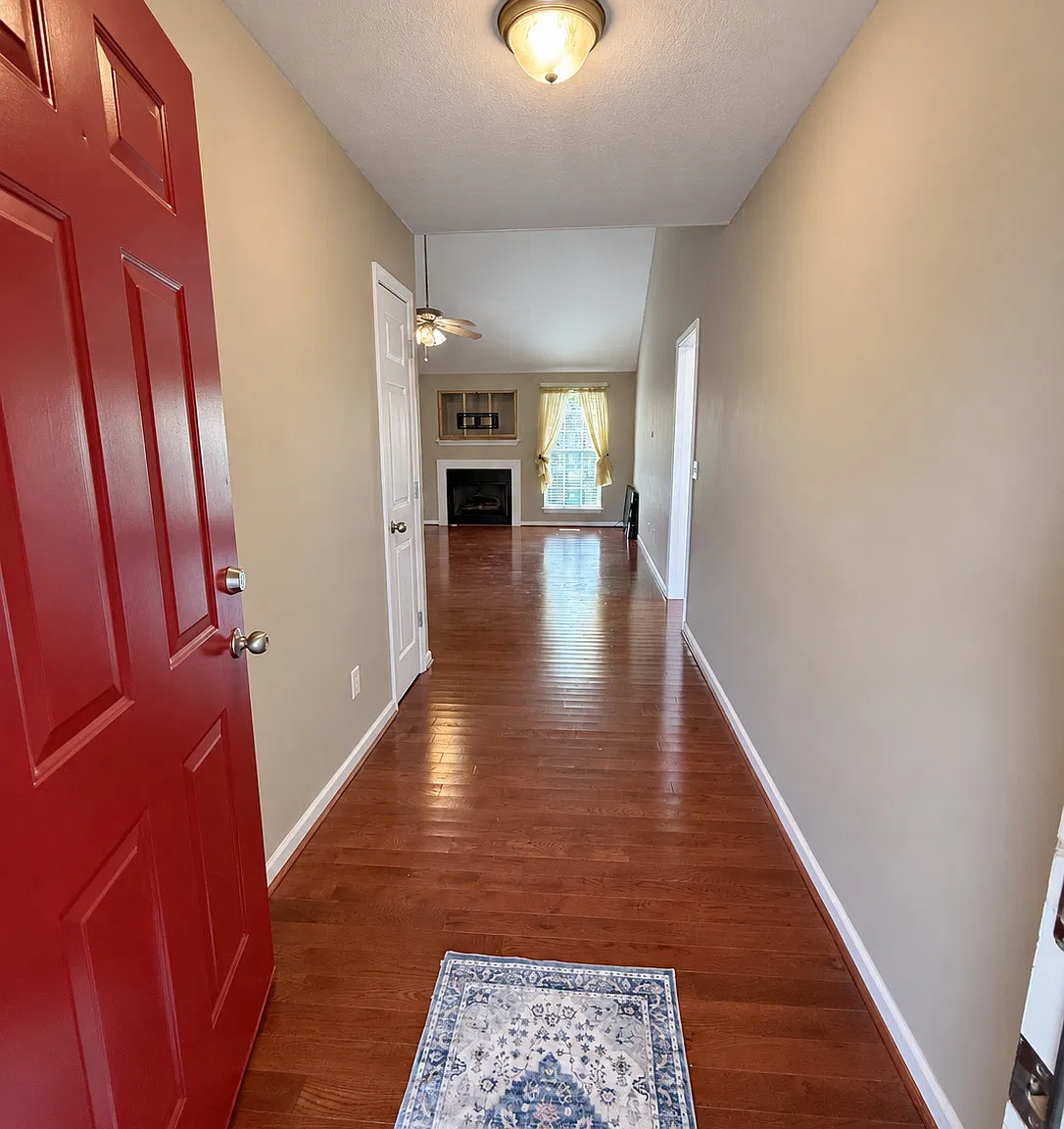 3 bed, 1386 sqft, $2,200 — Photo 4