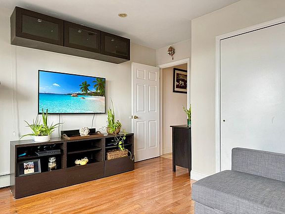 5th image of 27-16 41st Ave #8B
