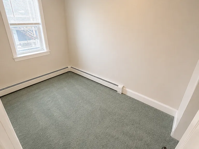 139 Jefferson St — Photo 8