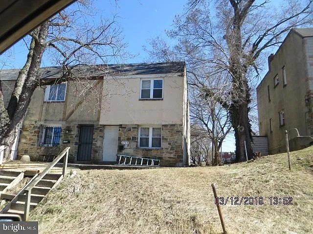 3707 8th St photo 1