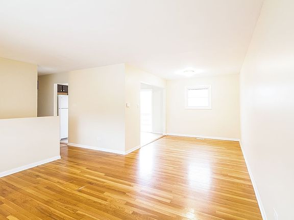 3rd image of 4259 188th Pl