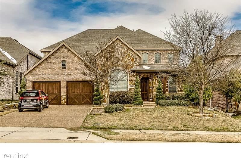 1st image of 6400 Castle Rock Cir
