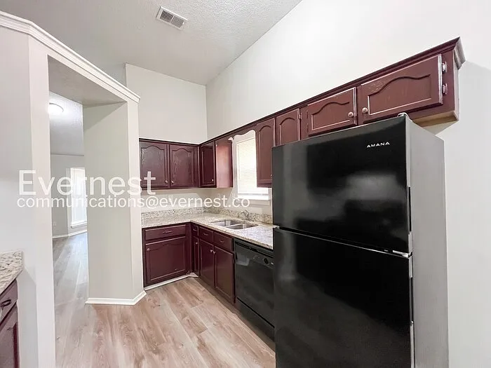 7594 Iris Dr — Photo 5