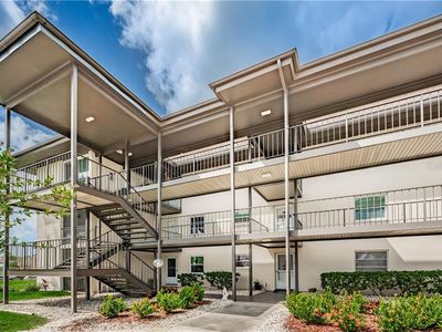 4678 Marine Pkwy UNIT 207, New Port Richey, FL, 34652