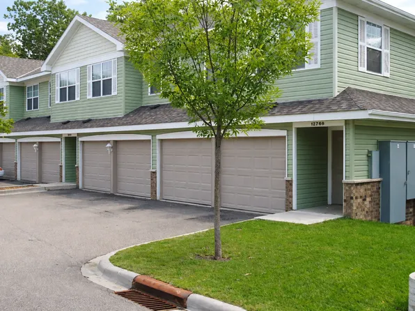 Hidden Ponds Apartments