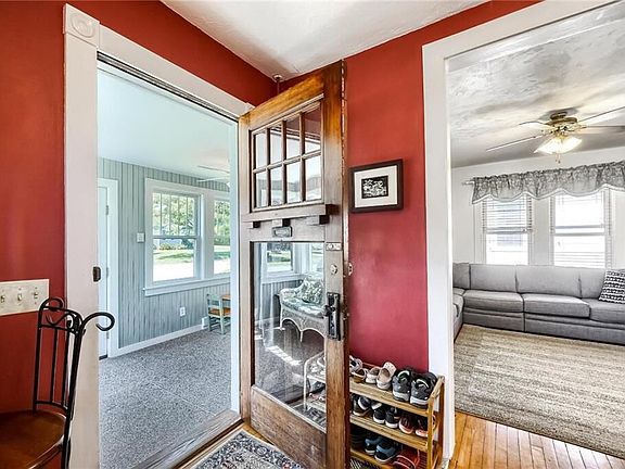 3rd image of 164 Silver Lake Ave