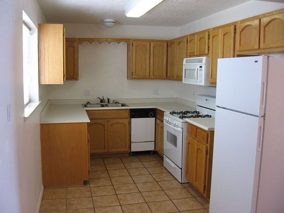 5th image of 1704 Lead Ave SE APT B