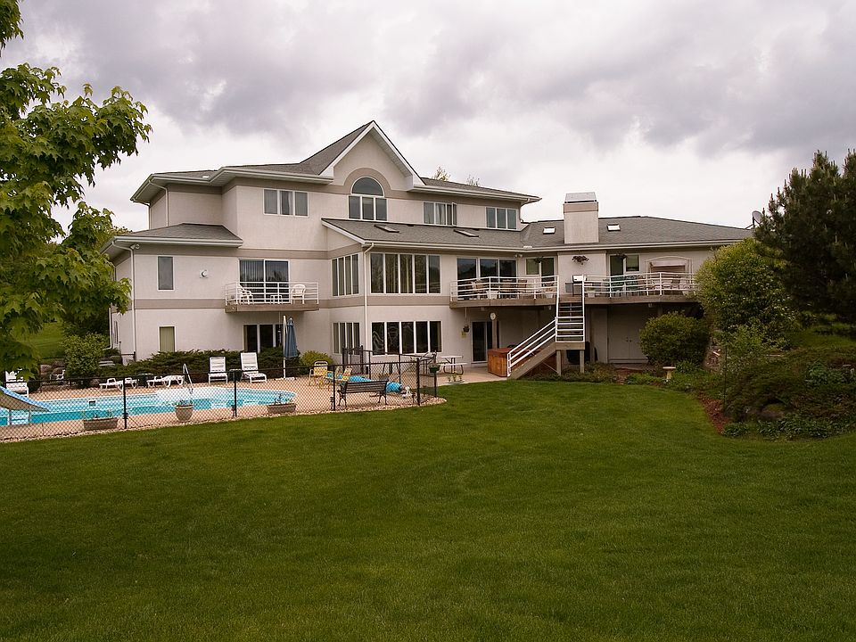 2nd image of 4848 Enchanted Valley Rd