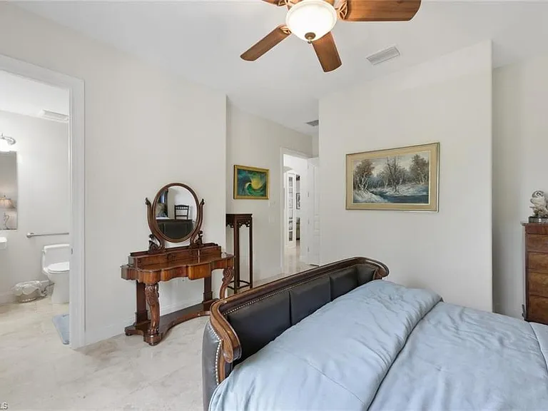 2538 Marquesa Royale Ln #Penthouse 5-301 — Photo 40