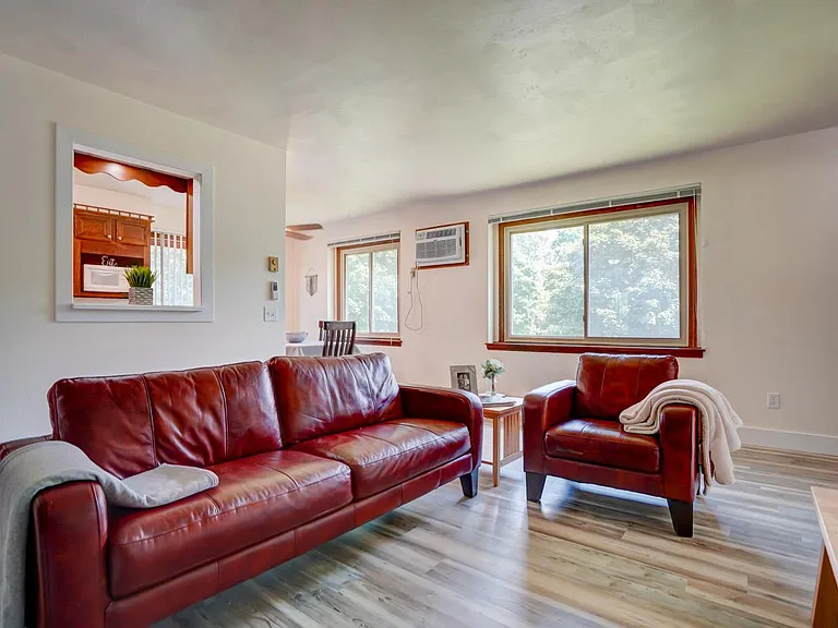42 Park Heights Ct #3 — Photo 2