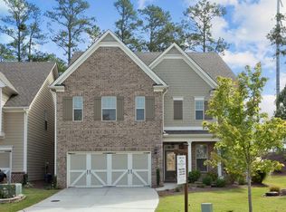 1060 Roswell Manor Cir, Roswell, GA 30076