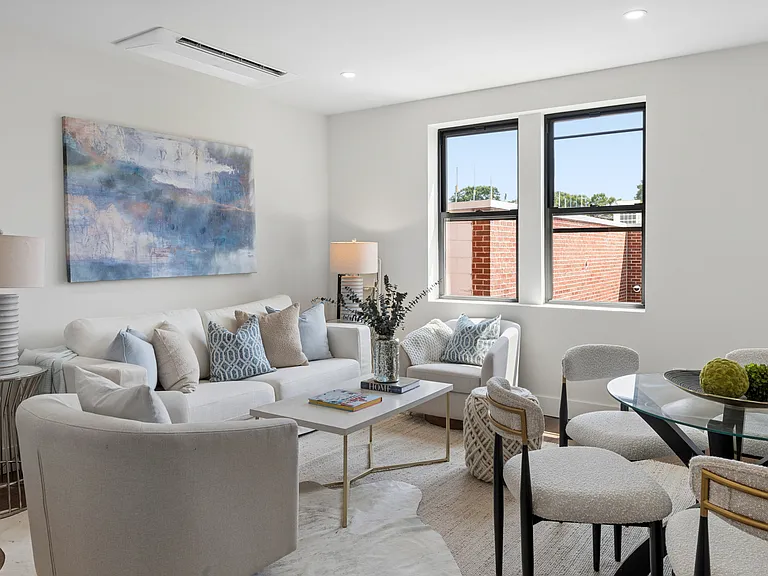 214 5th Ave #15 — Photo 9