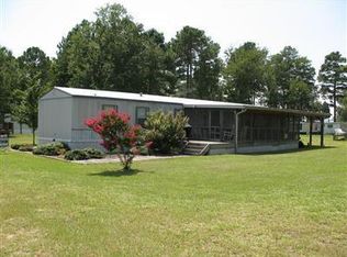65 W Oak St, Elizabethtown, NC 28337