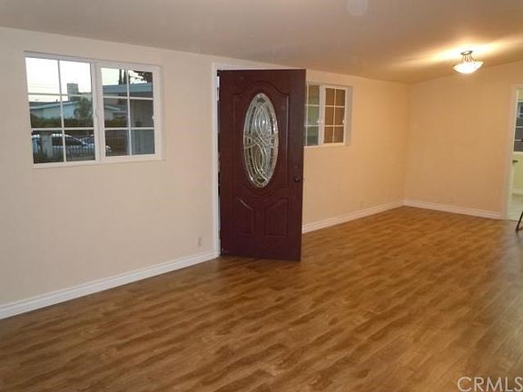 Living/Dining Area