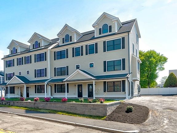3rd image of 161 Sumner St #2