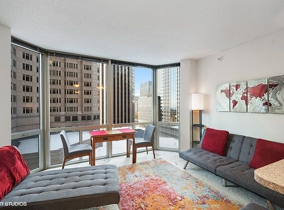 3rd image of 222 N Columbus Dr APT 811
