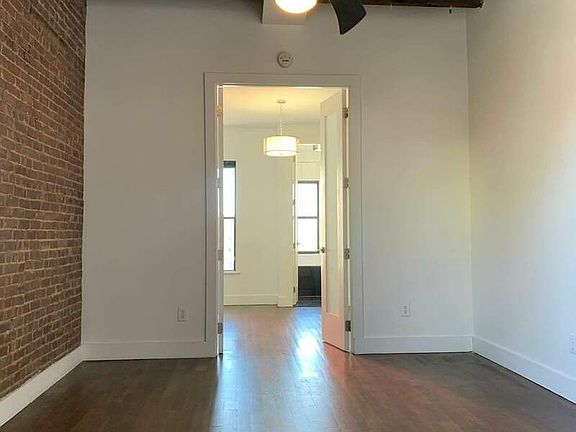 2nd image of 73 Steuben St #41