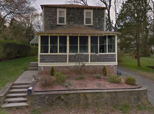 83 King Philip Ave, Bristol, RI 02809