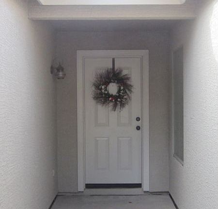4th image of 1921 E Redwood Dr