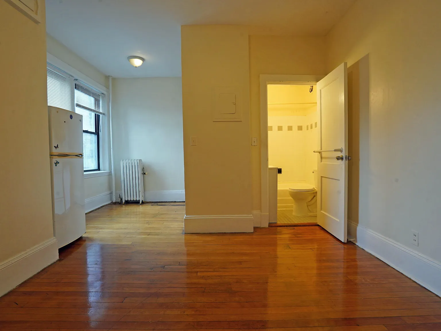 1212 Commonwealth ave — Photo 2