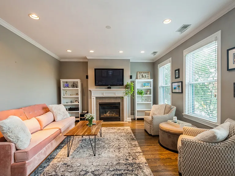 1355 N Mohawk St #3S — Photo 8