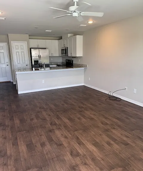 2618 S Cedar Ln — Photo 3