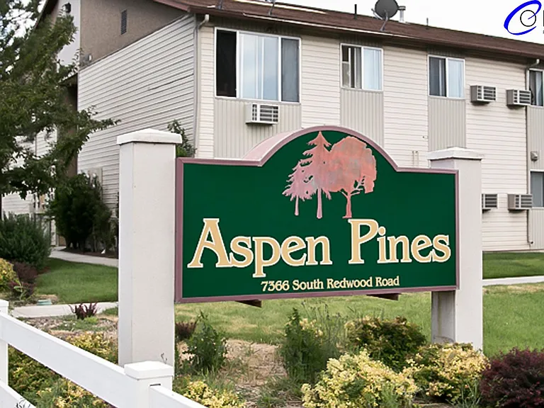 Aspen Pines — Photo 34