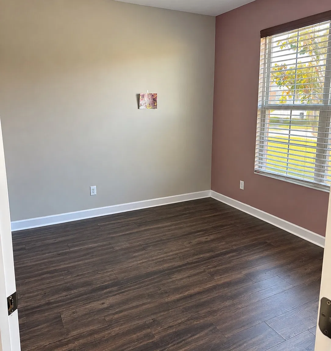 6 bed, 2638 sqft, $2,900 — Photo 4