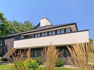 225 Trythall Rd, Elverson, PA 19520