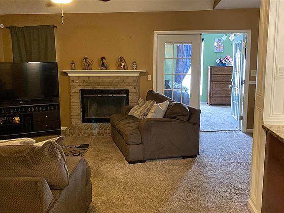 2nd image of 105 Molland Dr