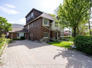 18 College View Ave, Toronto, ON M5P1J3