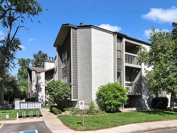 3rd image of 3525 28th St #304
