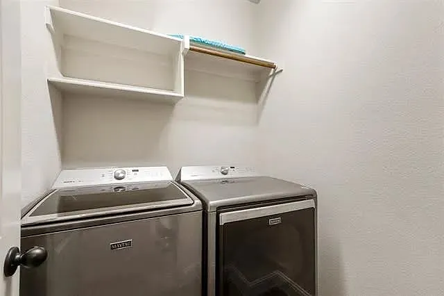 4849 Empire Way — Photo 20
