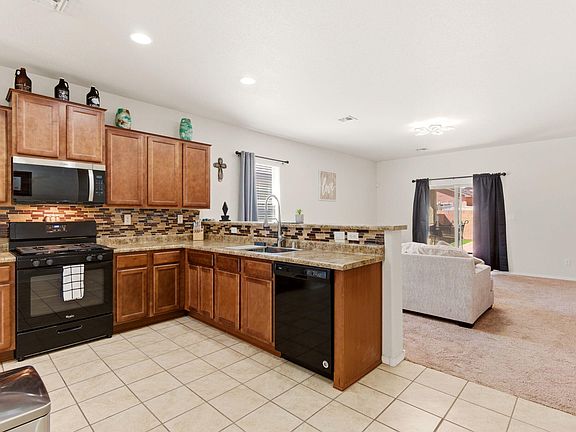 4th image of 2931 Tierra Dorado Dr SW