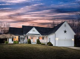 863 Fairway Dr, Howard, OH 43028