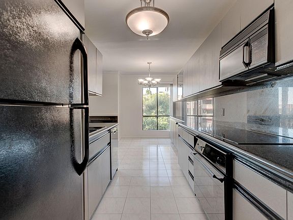 4th image of 1750 Camino Palmero St APT 536
