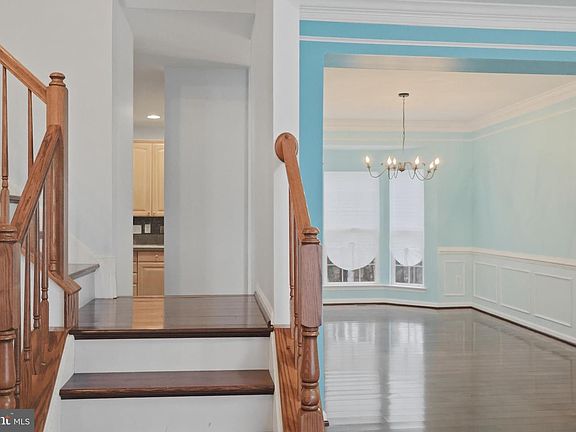 3rd image of 21355 Birdseye Ct