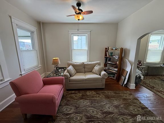 3rd image of 36 Raritan Ave