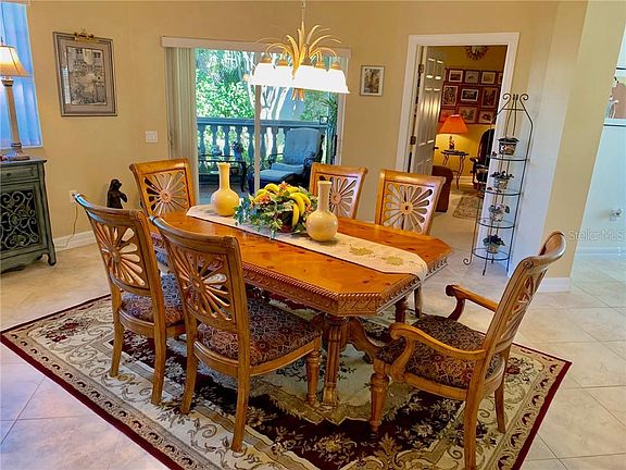 3rd image of 3713 Cadbury Cir