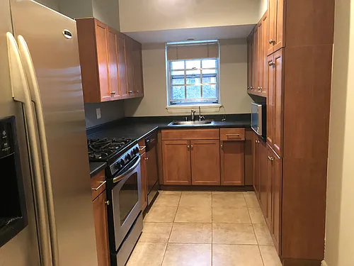 103 Lake Shore Rd #3 Photo 1