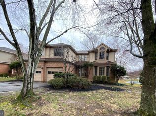 9029 Copperleaf Ln, Fairfax Station, VA 22039