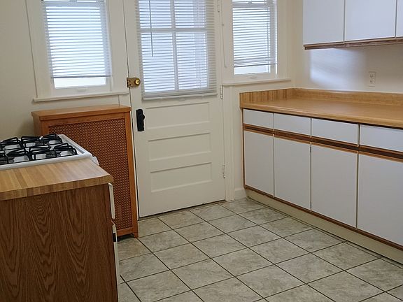5th image of 5241 W Argyle St APT 2