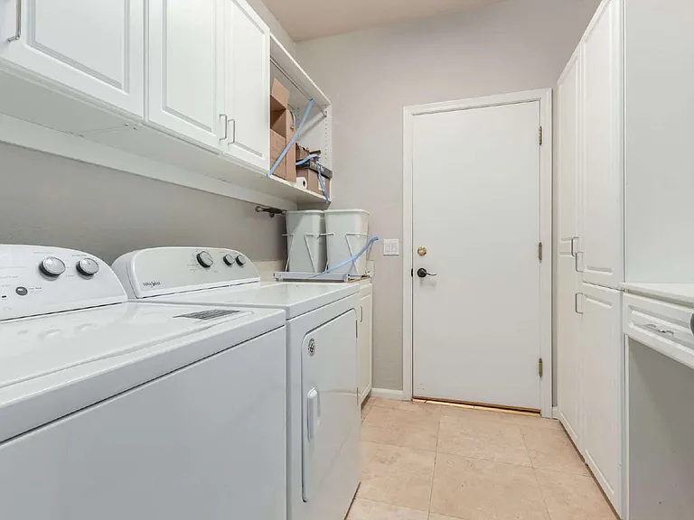 12591 E Paradise Dr — Photo 9