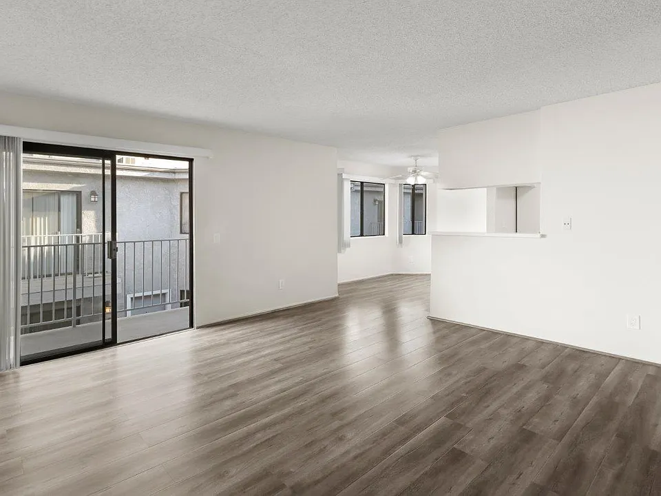 4608 Vista Del Monte Ave #206