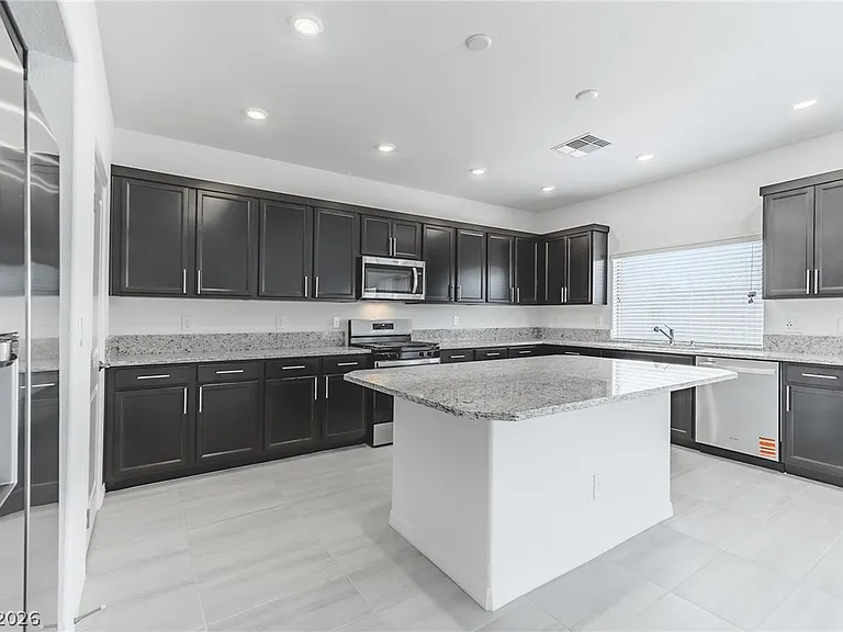 5733 Tioga Way — Photo 7