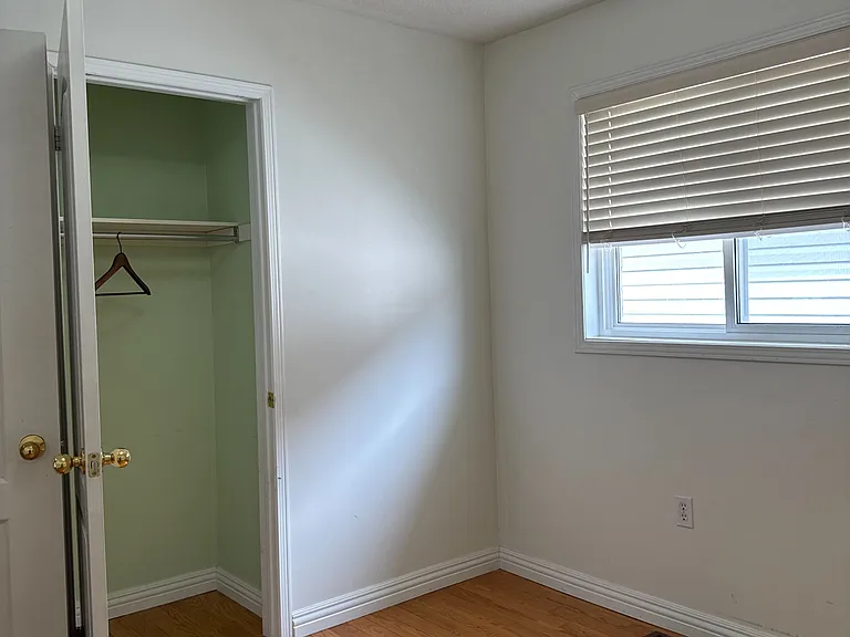 58 Brentcliff Dr #UPPER — Photo 44