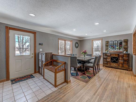 5th image of 28875 Jodrell Dr NE