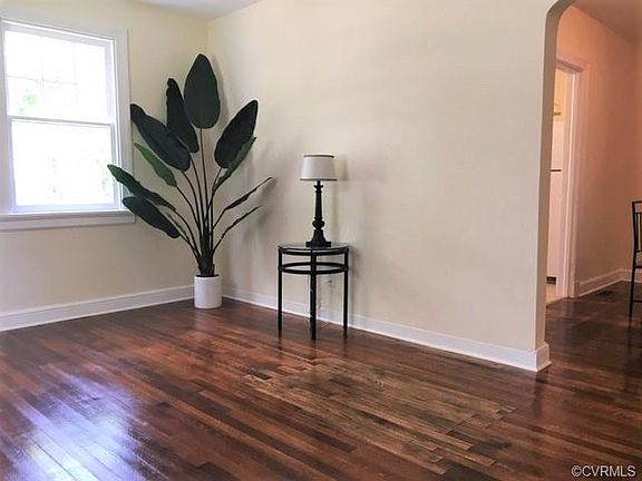 3rd image of 1410 Overlook St